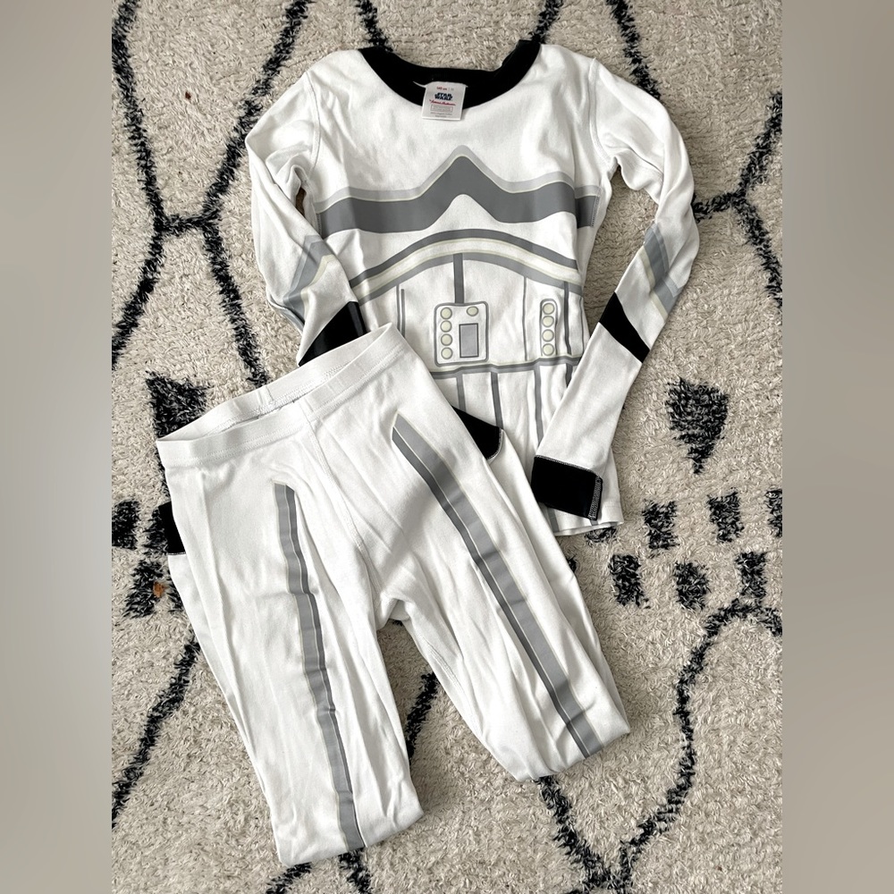 Hanna Anderssen Star Wars Stormtrooper pajamas (140/10y)